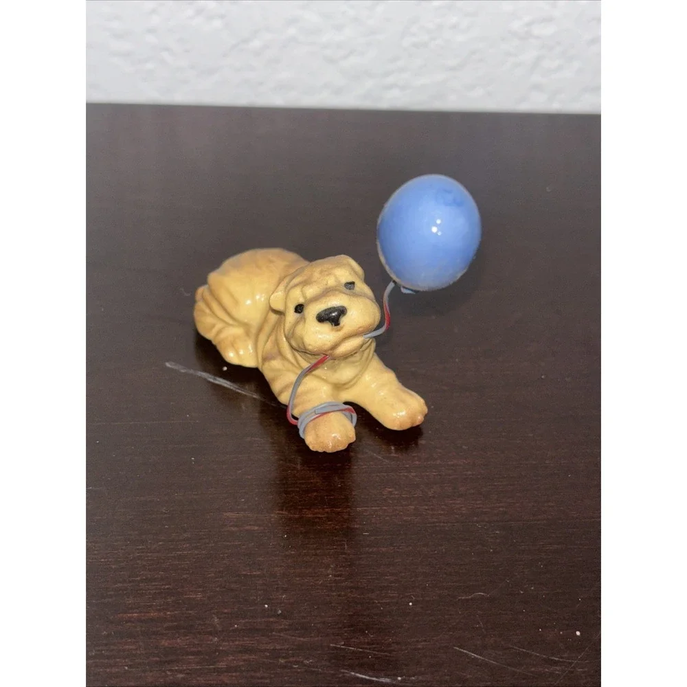 Retired Hagen-Renaker 1986 Miniature Tan Shar Pei Dog w/blue balloon- see detail